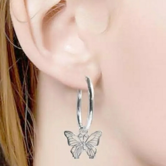BUTTERFLY HOLLOW PENDANT EARRINGS - Picture 1 of 5